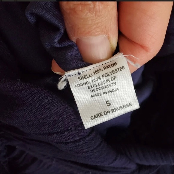 Gorgeous romper off the shoulder top Navy Blue with embroidered roses. - Picture 7 of 8